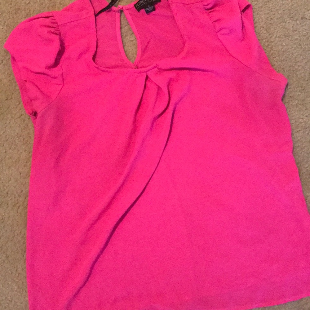 Women’s 1x hot pink sheer top